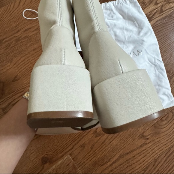 Stuart Weitzman Nappa Off White Leather Boots - Picture 9 of 11